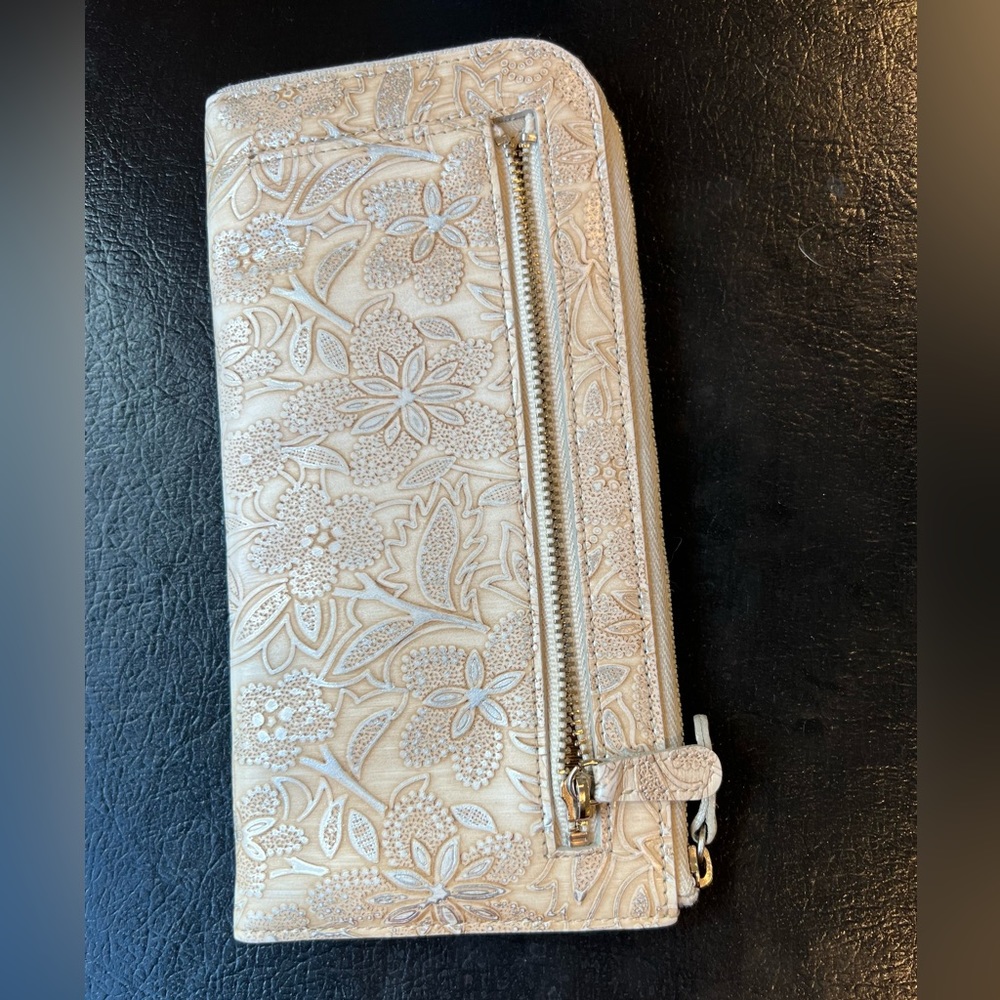 Wallet - Picture 4 of 9